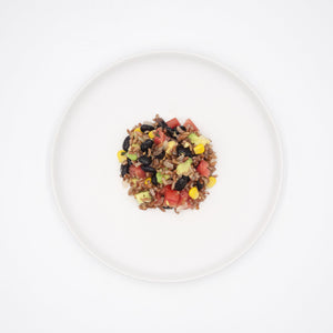 Insalata di riso con fagioli neri e avocado